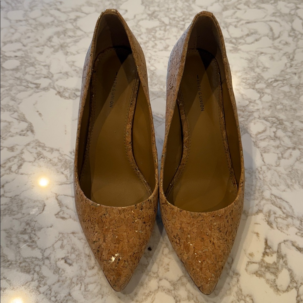 14th & Union Tan Cork Heels - Picture 2 of 4